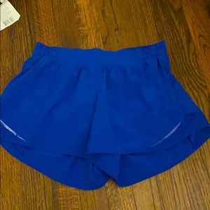 lulu lemon hotty hot 4” inch seem